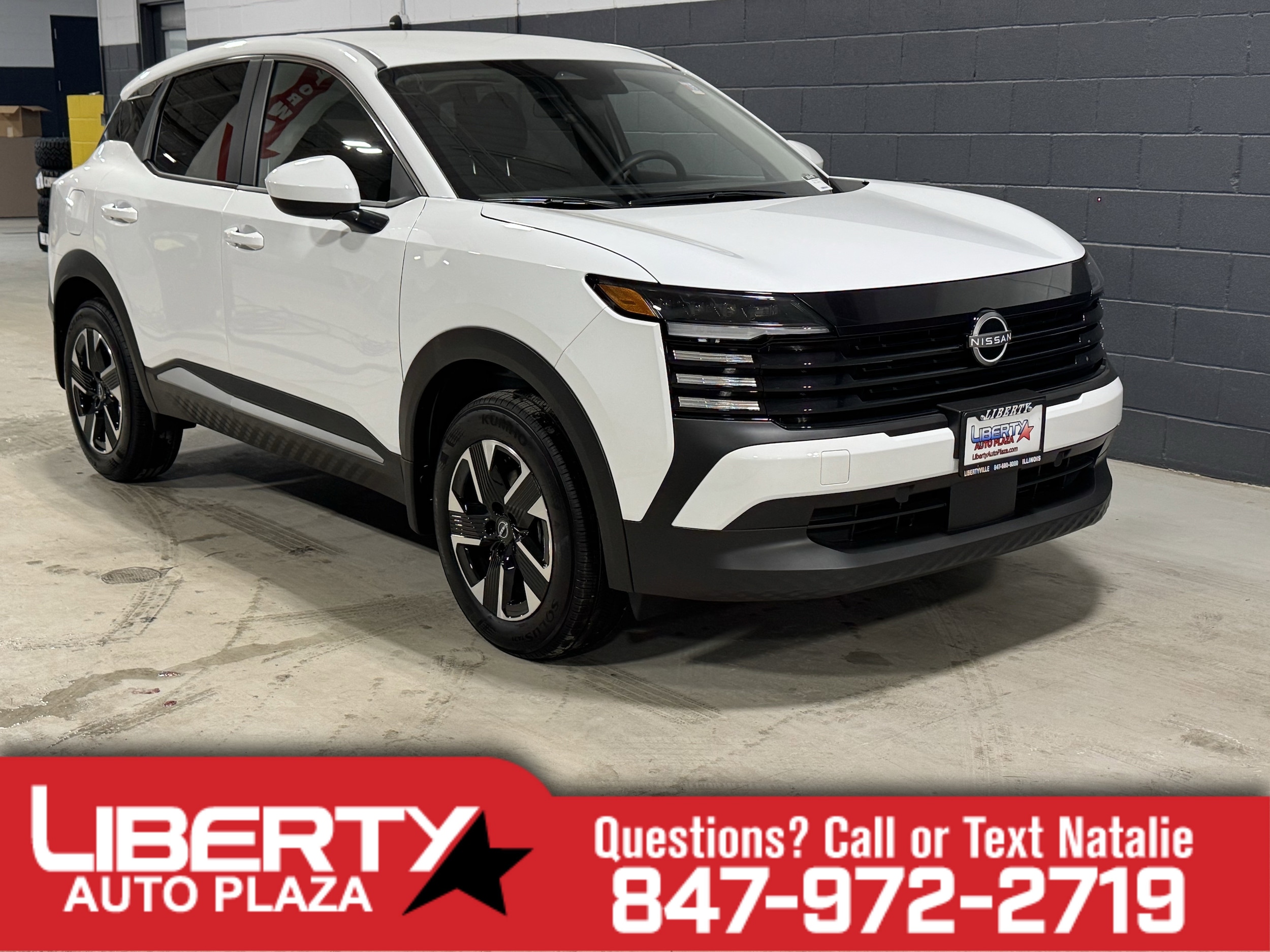 2025 Nissan Kicks SV AWD's photo