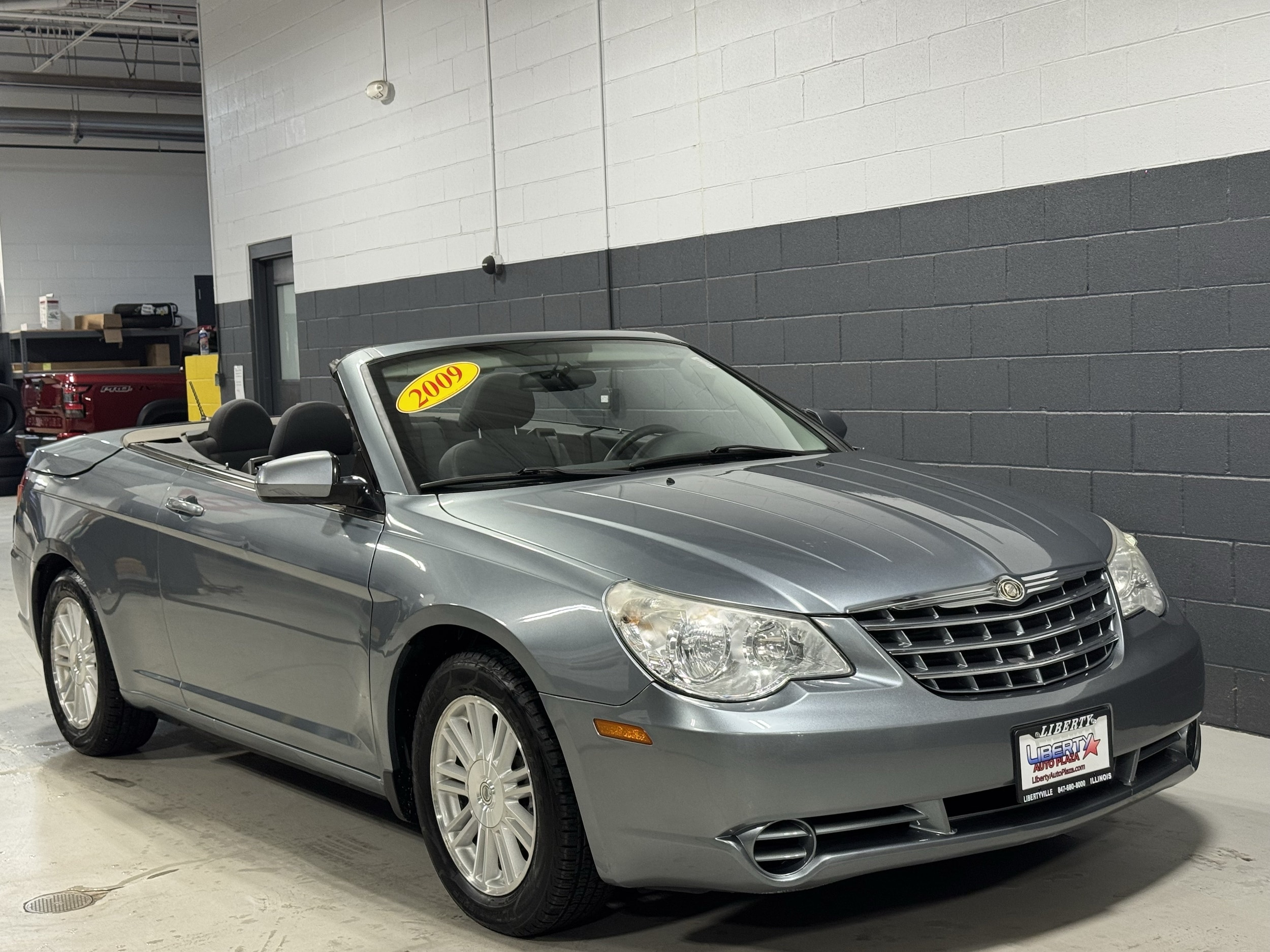Used 2009 Chrysler Sebring Touring with VIN 1C3LC55D19N543536 for sale in Libertyville, IL