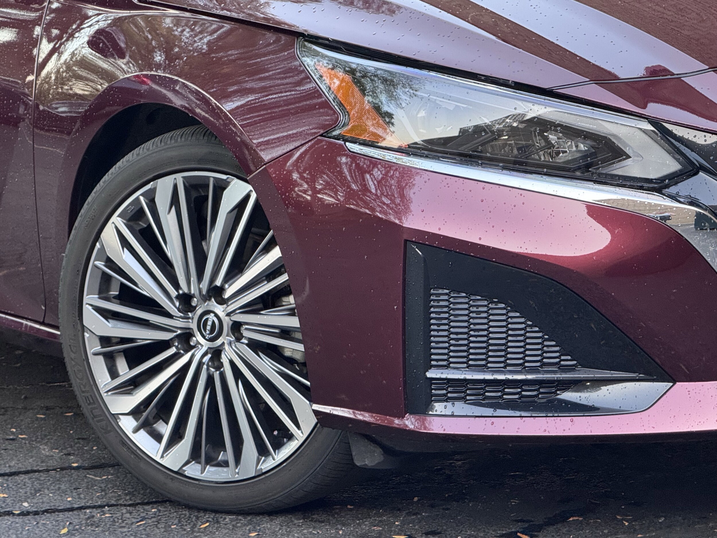 2024 Nissan Altima 2.5 SL photo 3