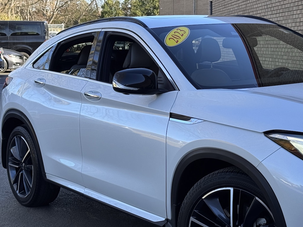 Used 2023 INFINITI QX55 ESSENTIAL SUV