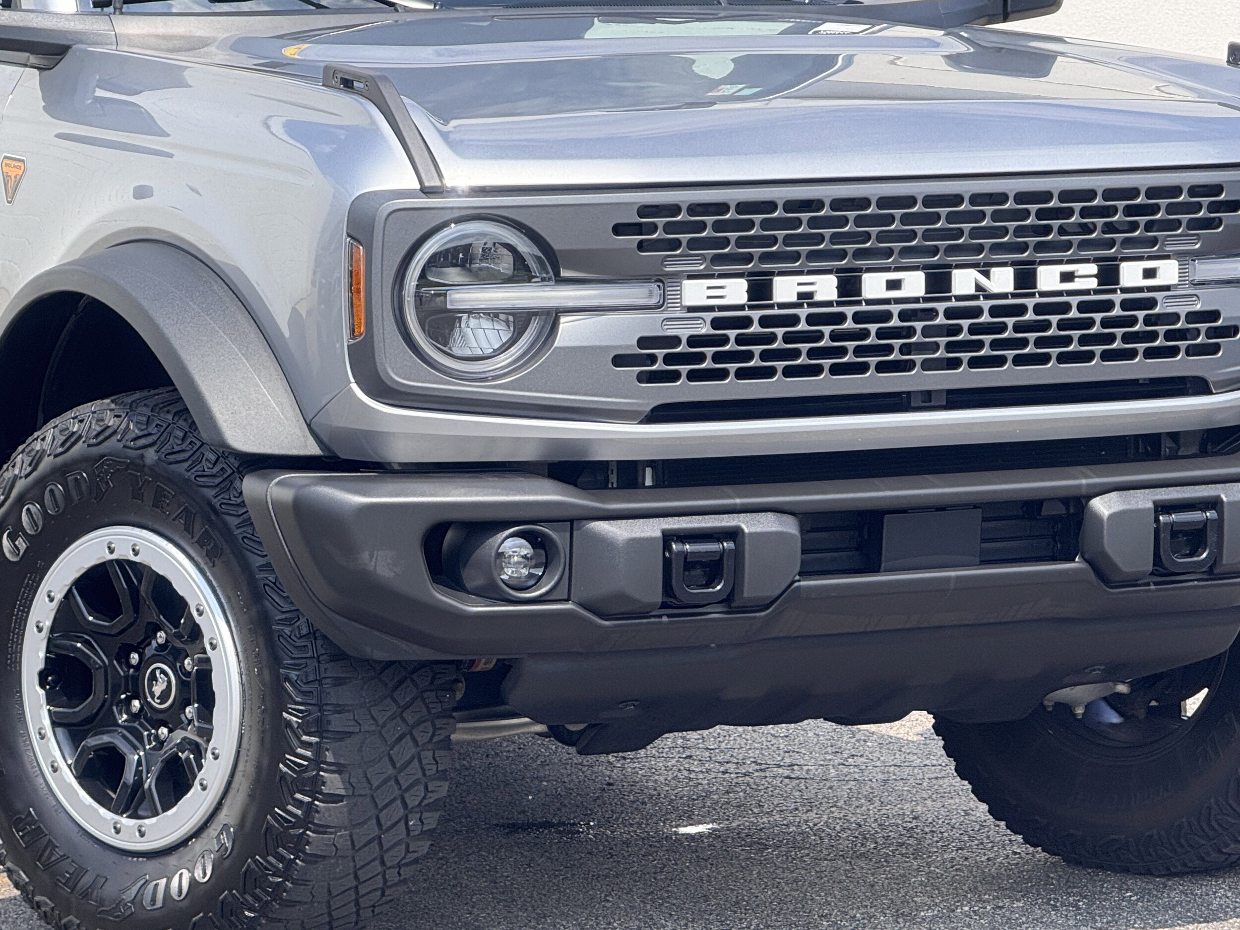 2022 Ford Bronco Outer Banks photo 3