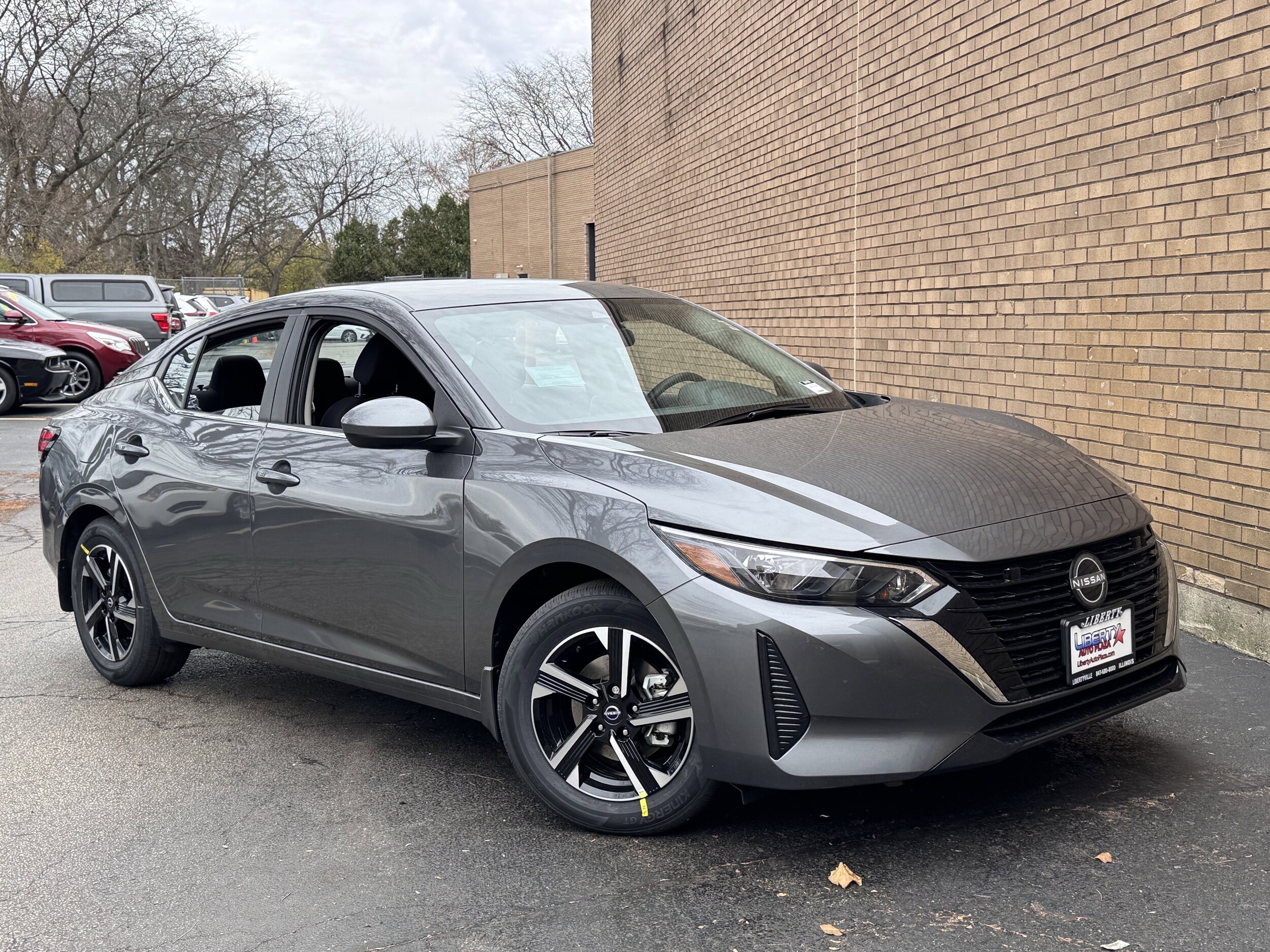2025 Nissan Sentra SV photo 3