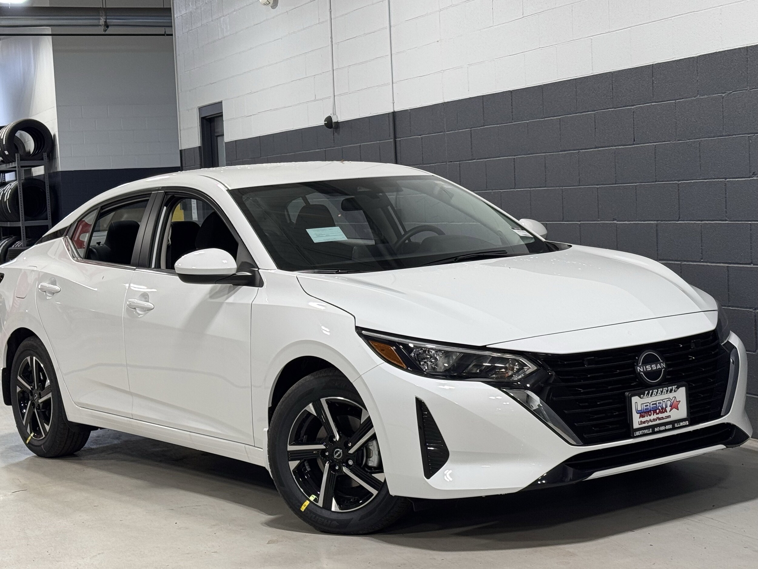 2025 Nissan Sentra SV photo 2