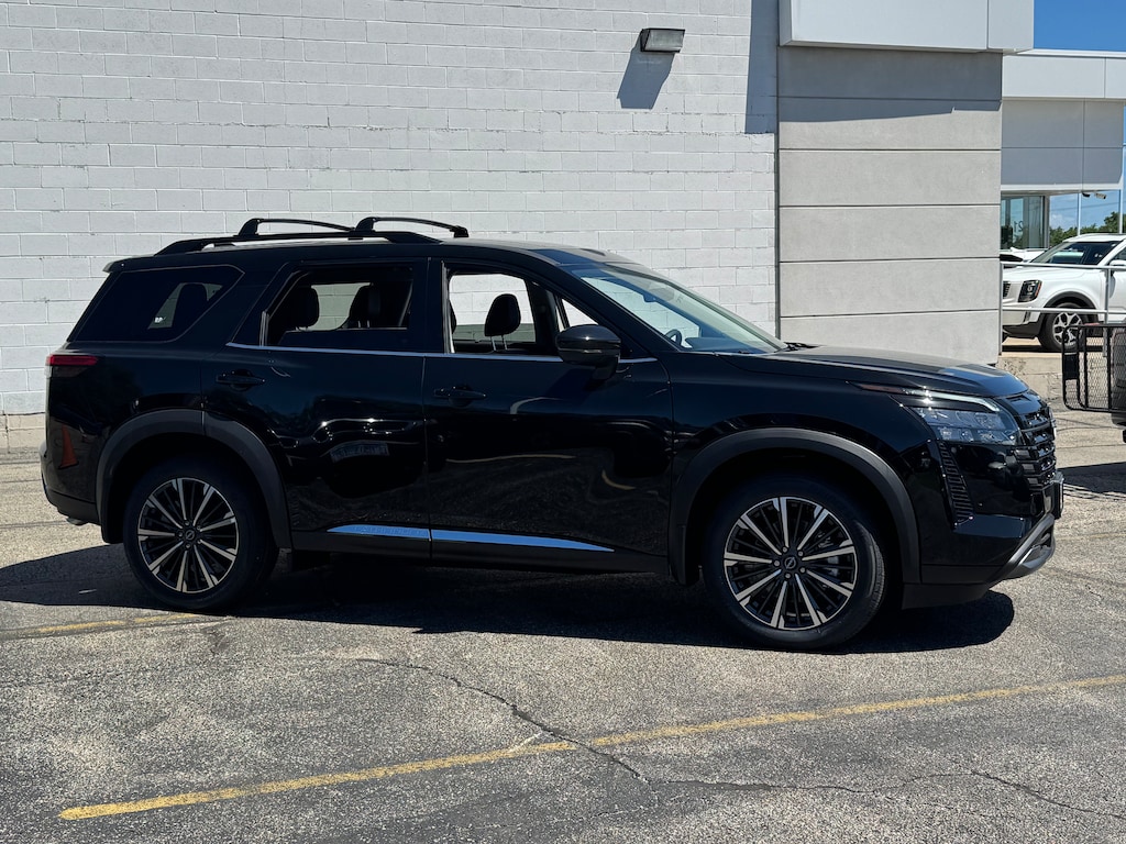New 2026 Nissan Pathfinder Platinum SUV