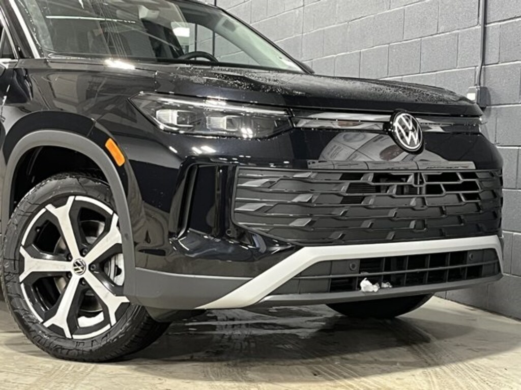 Used 2026 Volkswagen Tiguan 2.0T SE SUV