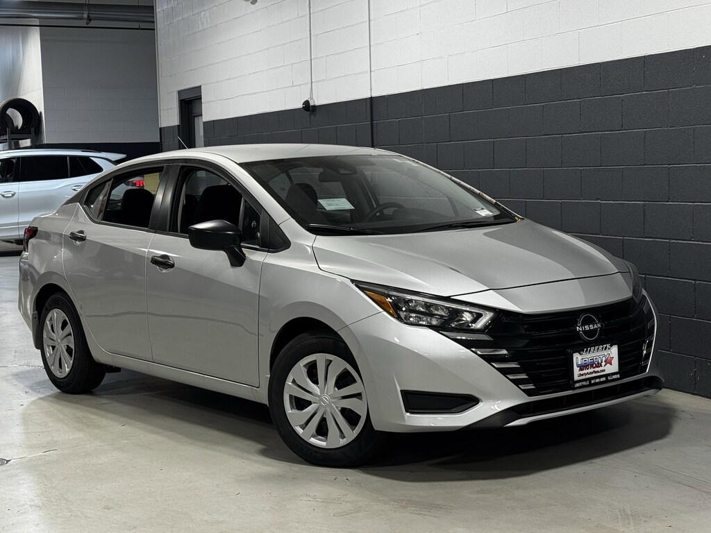 New 2025 Nissan Versa 1.6 S Sedan
