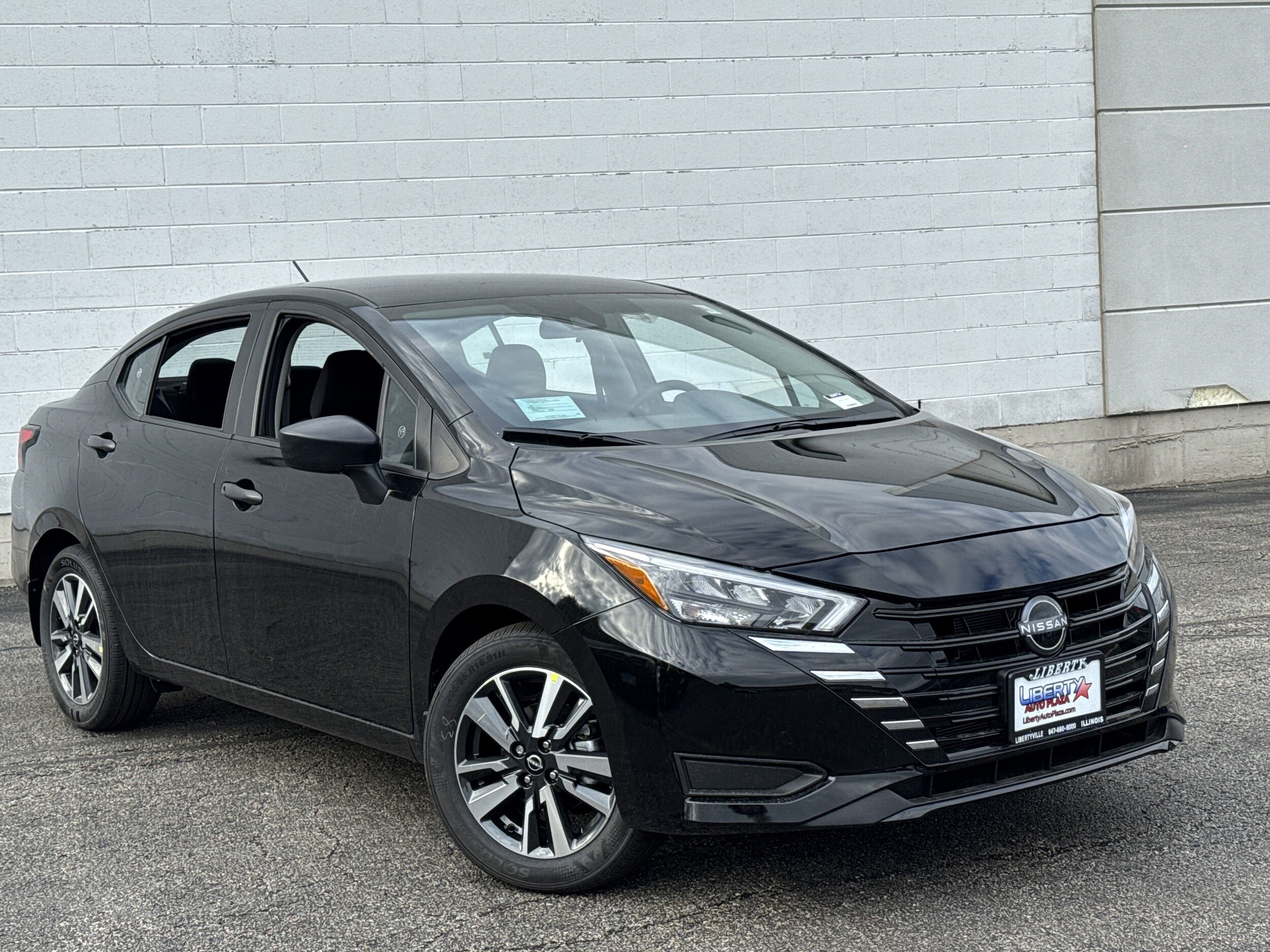 2025 Nissan Versa S photo 2