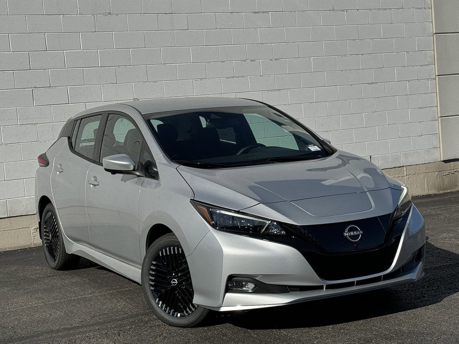 Used 2024 Nissan LEAF SV PLUS with VIN 1N4CZ1CV5RC557004 for sale in Libertyville, IL