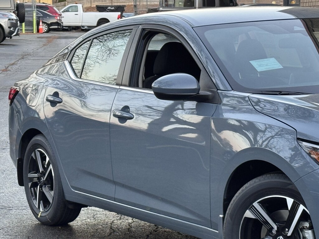 New 2025 Nissan Sentra SV Sedan