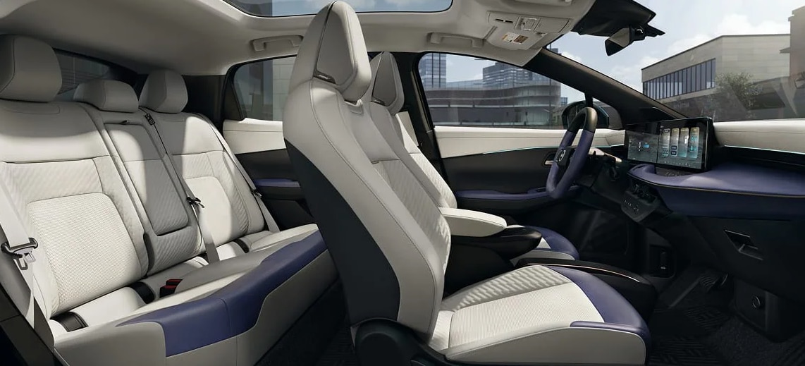 2026%20nissan%20leaf%20seats.png