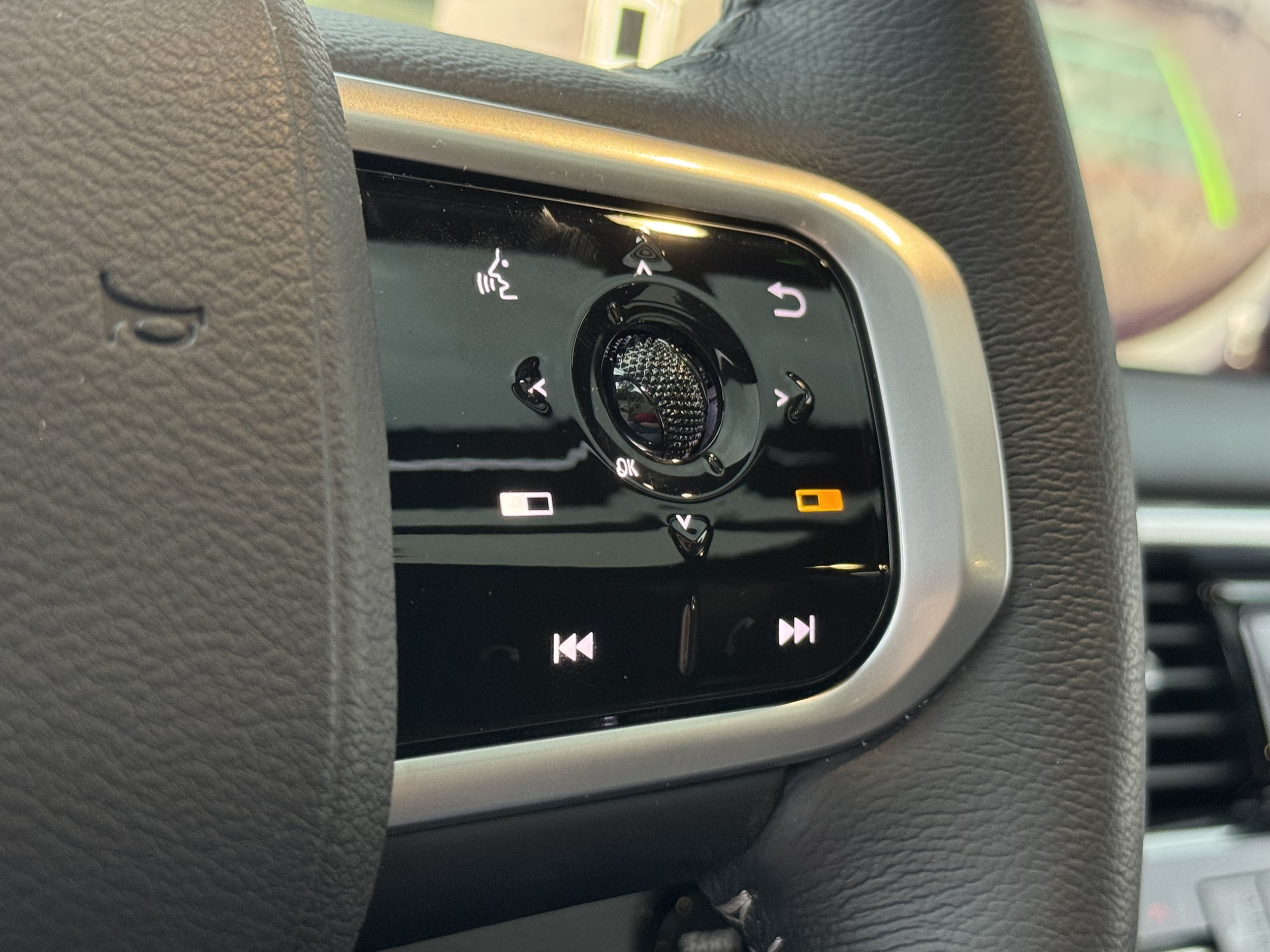 2026 Nissan Armada Platinum - Photo 10