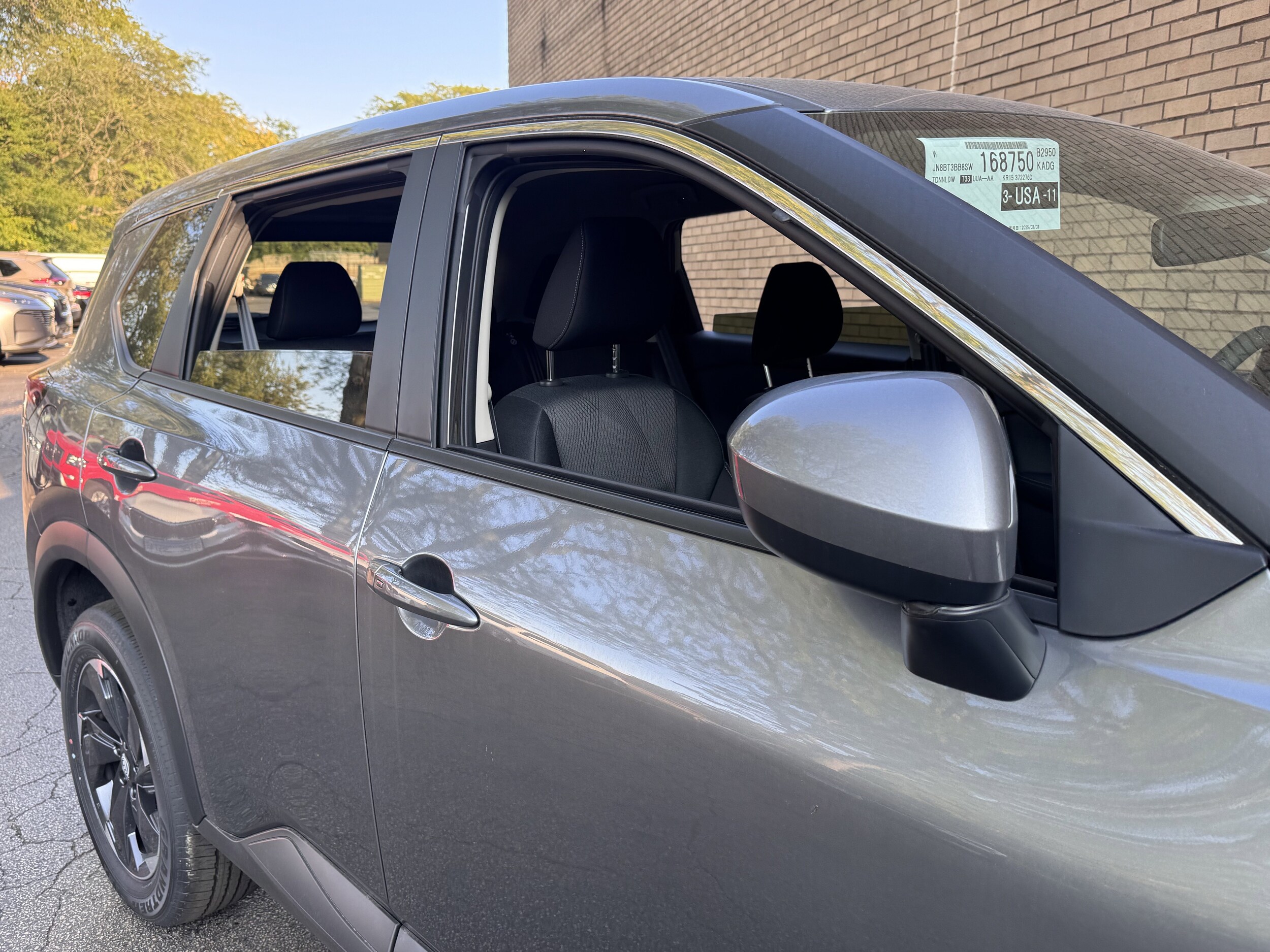 2025 Nissan Rogue SV - Photo 7
