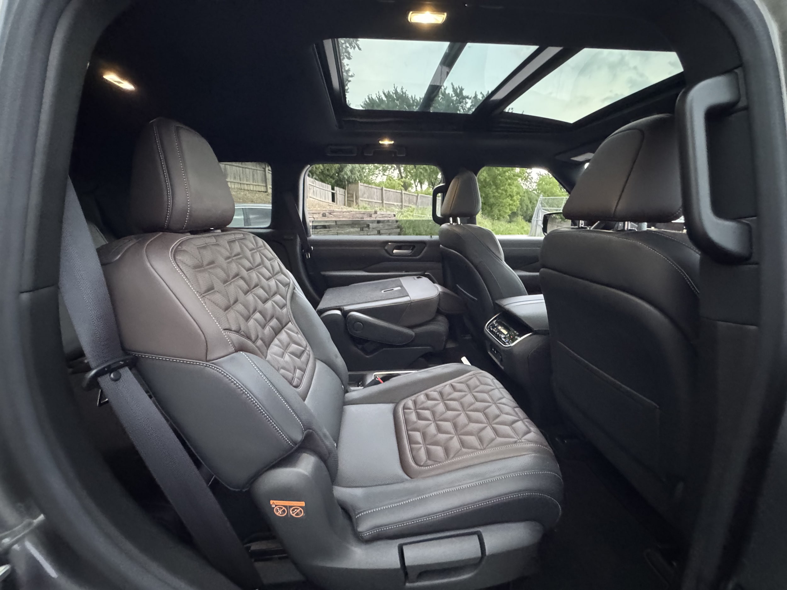 2026 Nissan Armada Platinum - Photo 33