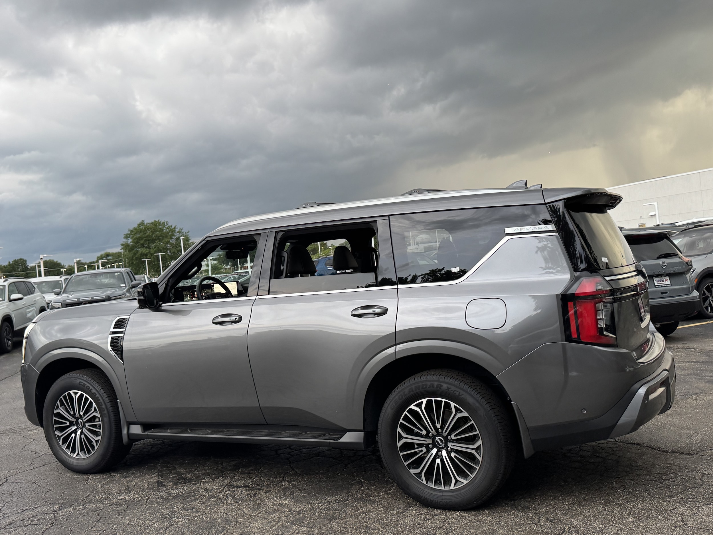 2026 Nissan Armada Platinum - Photo 38