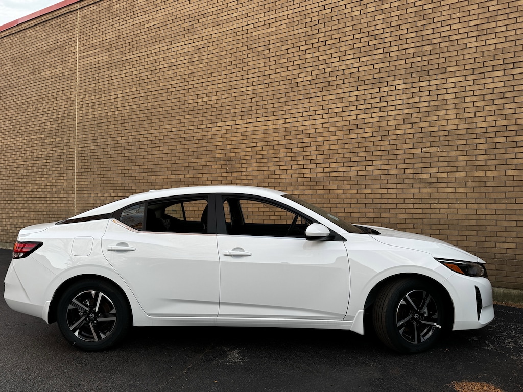 New 2025 Nissan Sentra SV Sedan