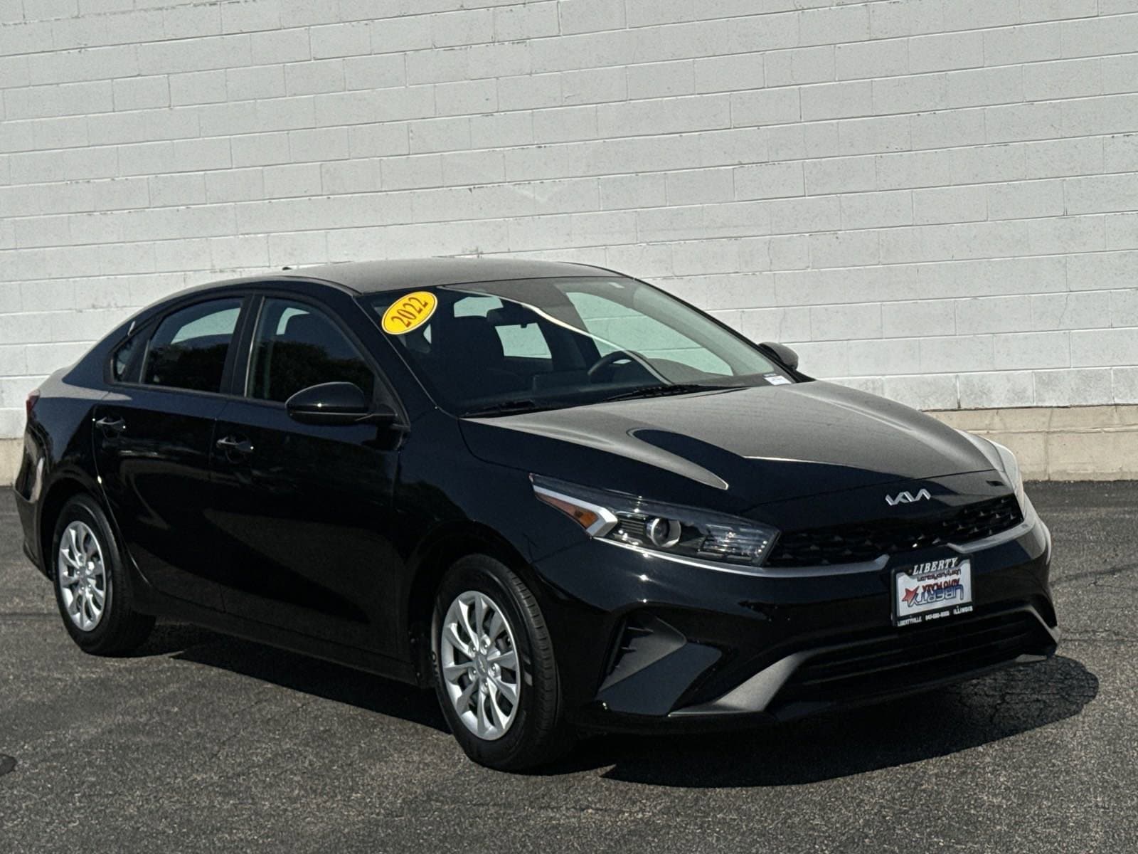 Used 2023 Kia Forte LX with VIN 3KPF24AD6PE579199 for sale in Libertyville, IL