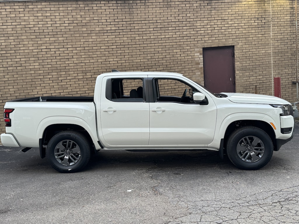New 2026 Nissan Frontier SV Truck Crew Cab