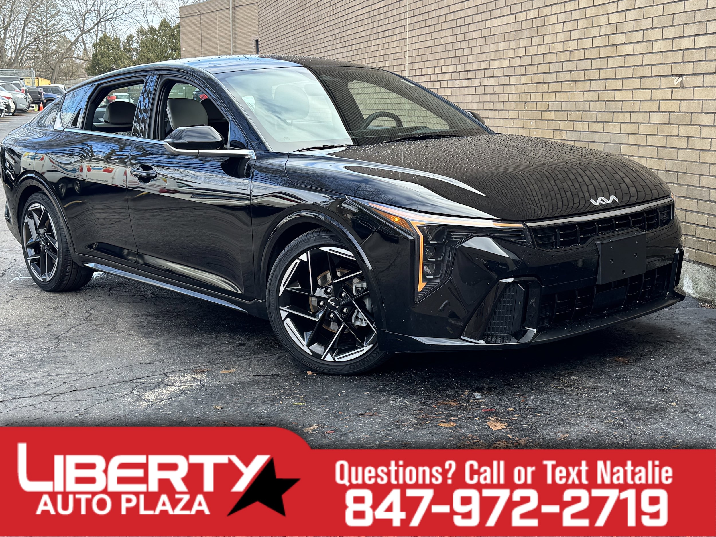 2025 Kia K4 GT-Line's photo