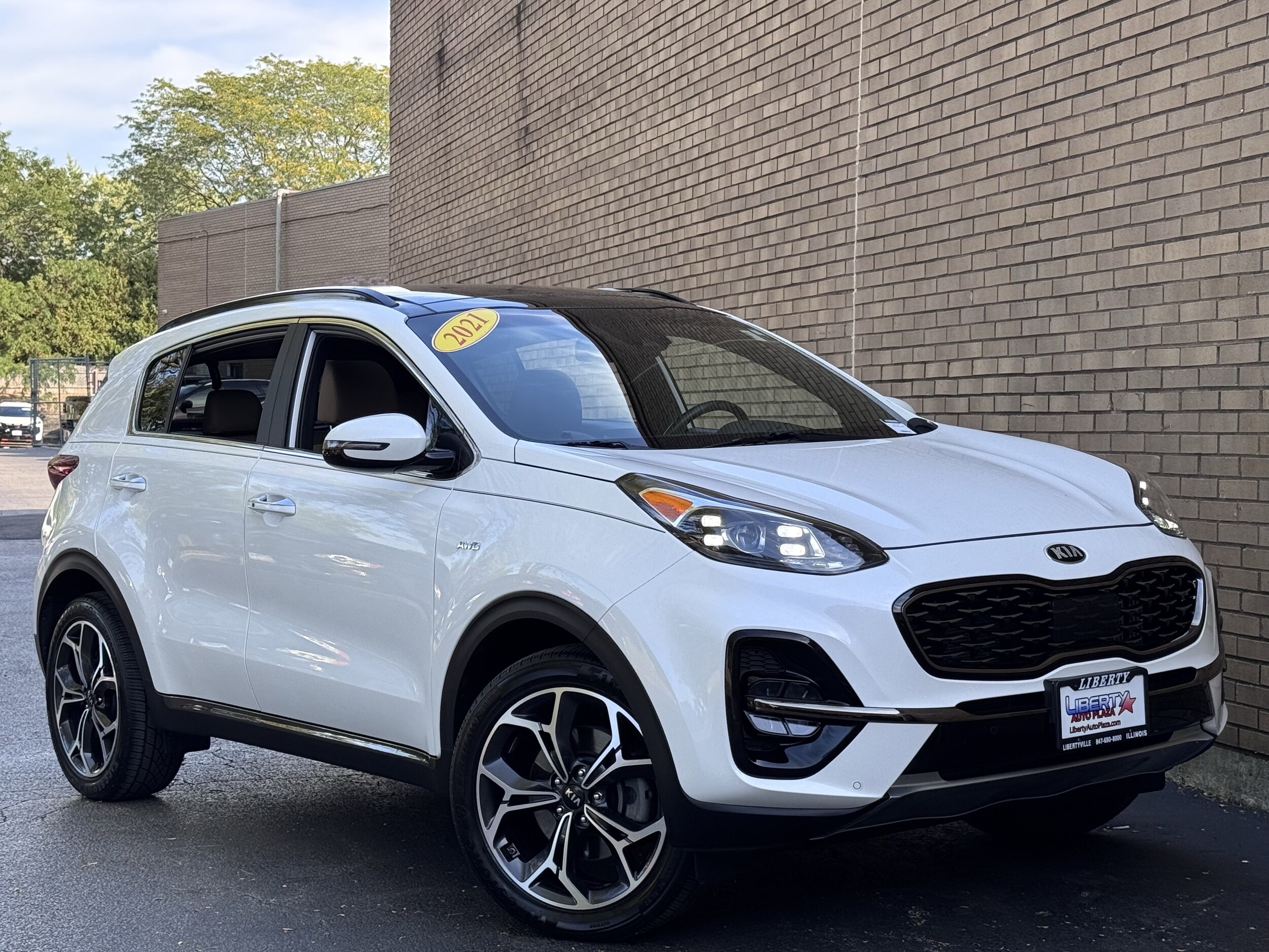 2021 Kia Sportage SX Turbo photo 2