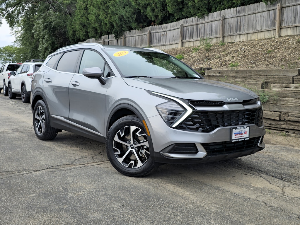 Used 2024 Kia Sportage EX SUV