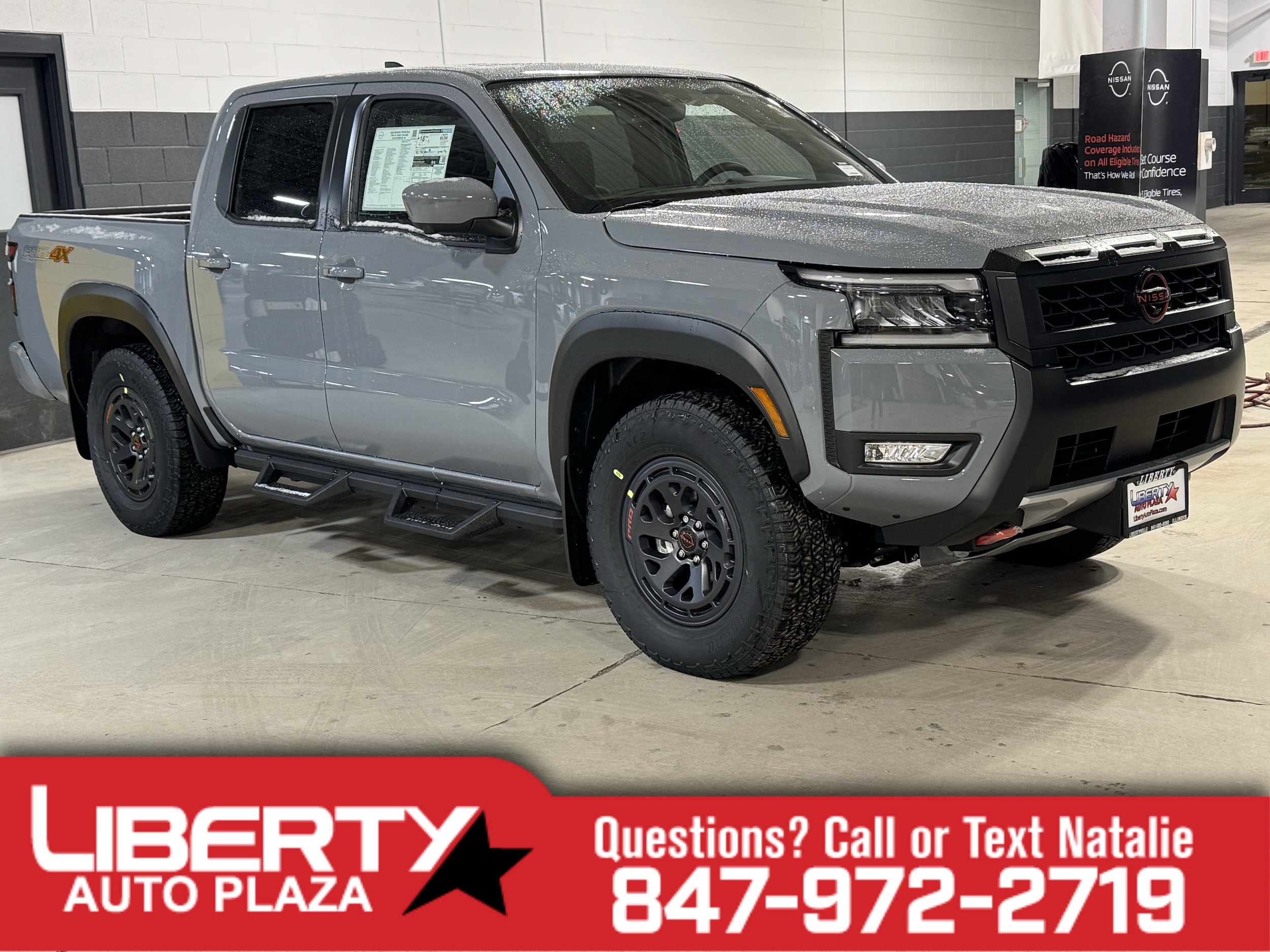 2026 Nissan Frontier PRO-4X's photo