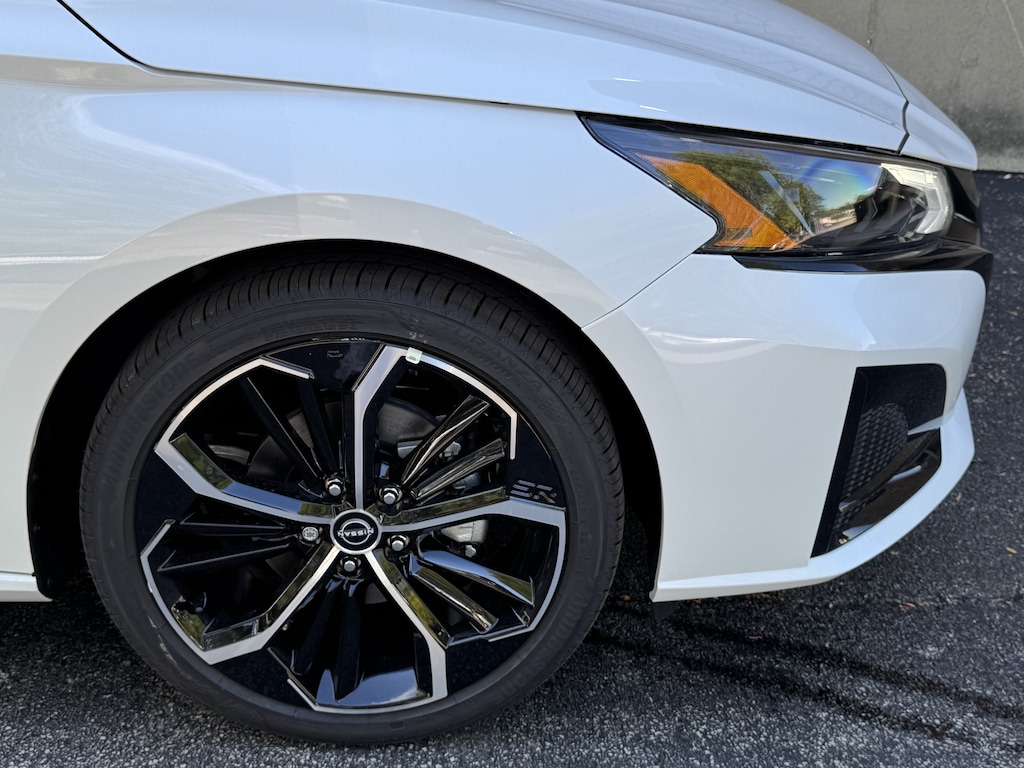 New 2026 Nissan Altima SR Sedan