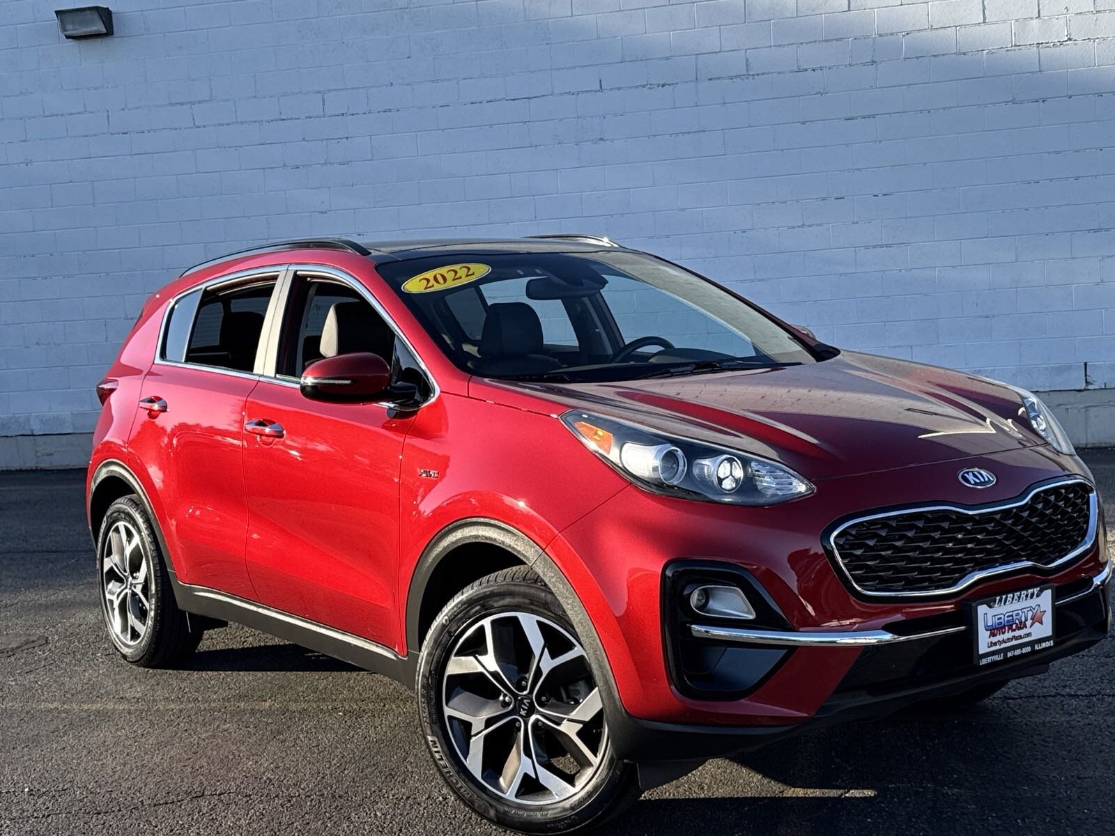 Used 2022 Kia Sportage EX with VIN KNDPNCAC9N7010907 for sale in Libertyville, IL