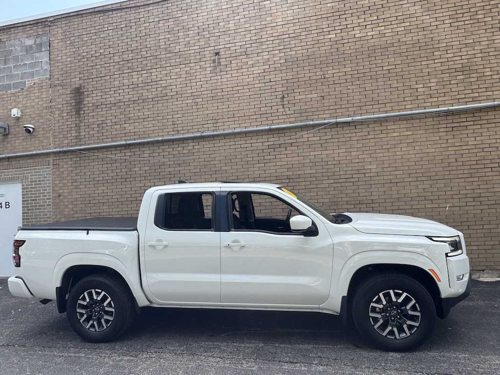 Used 2024 Nissan Frontier SL Truck Crew Cab