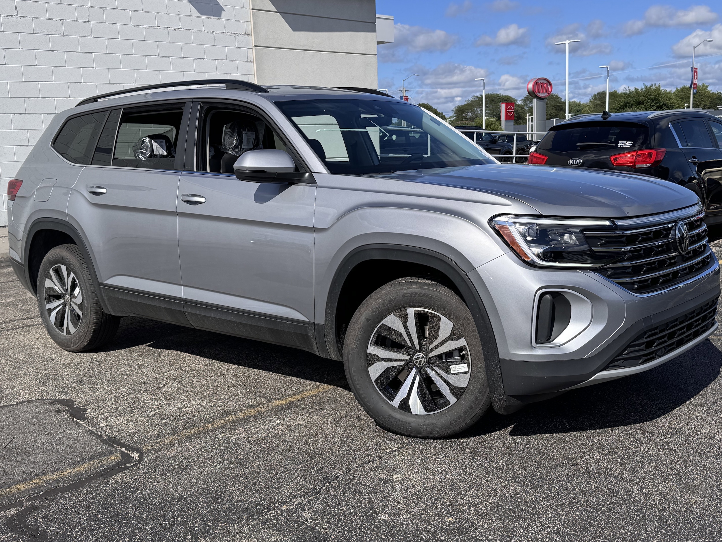 2026 Volkswagen Atlas SE - Photo 7