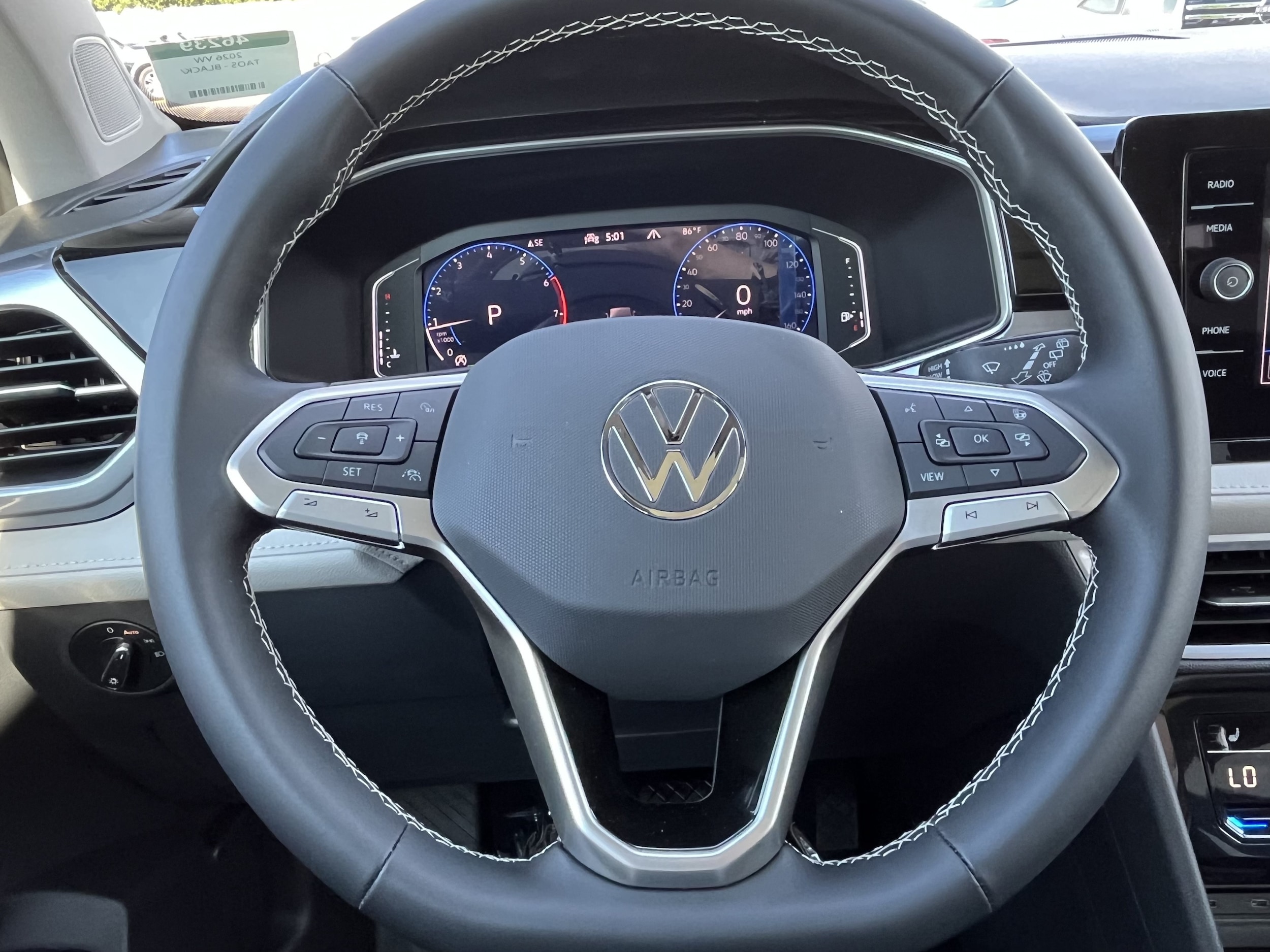 2026 Volkswagen Taos SEL - Photo 10
