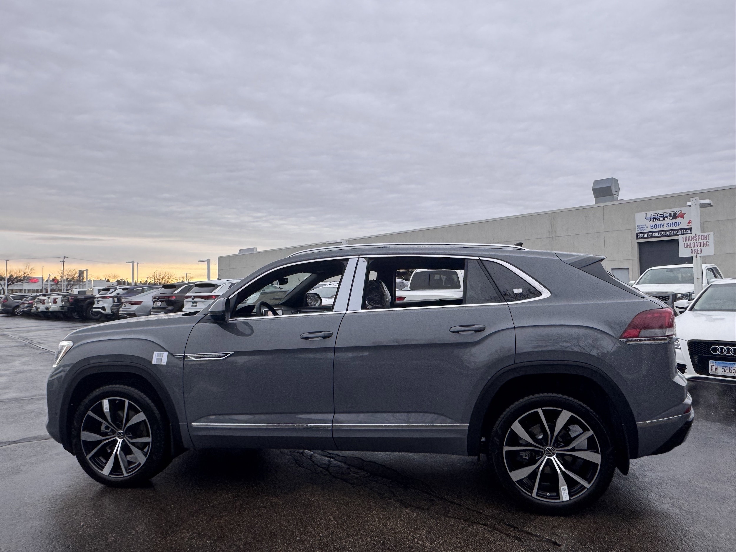 2026 Volkswagen Atlas Cross Sport SEL Premium R-LINE - Photo 24