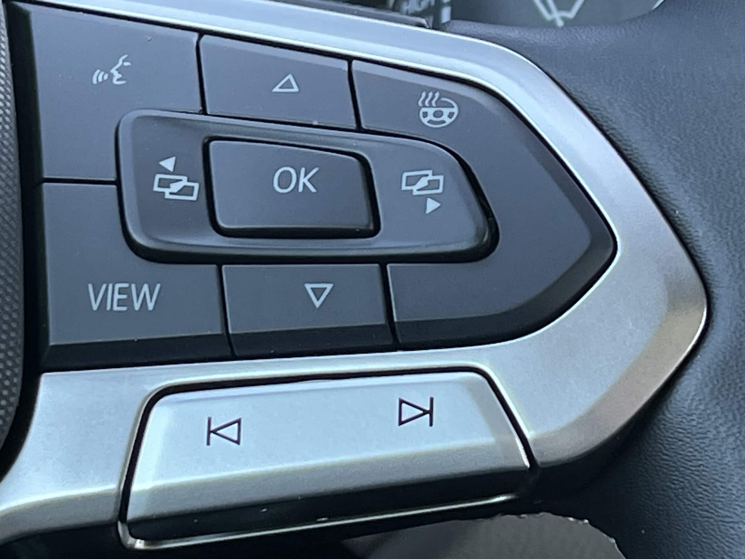 2026 Volkswagen Taos SEL - Photo 9