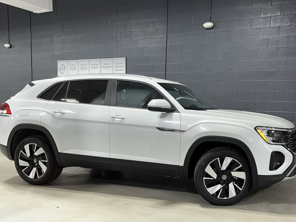 New 2026 Volkswagen Atlas Cross Sport SE w/Technology SUV