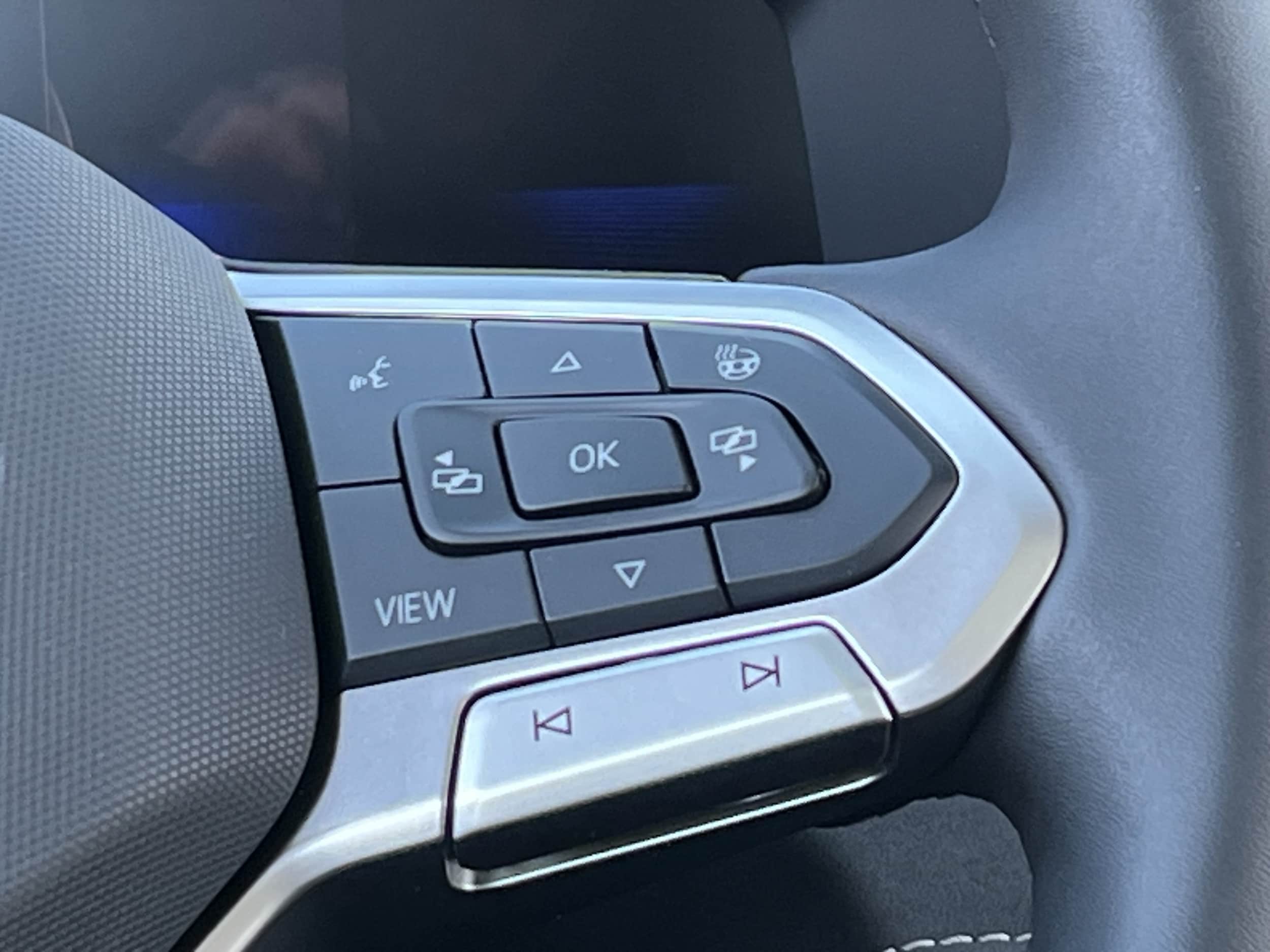 2026 Volkswagen Taos SE Black - Photo 16