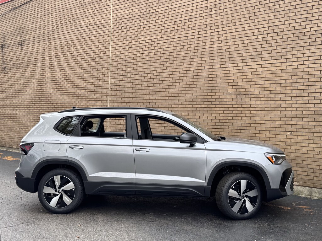 New 2025 Volkswagen Taos 1.5T S SUV