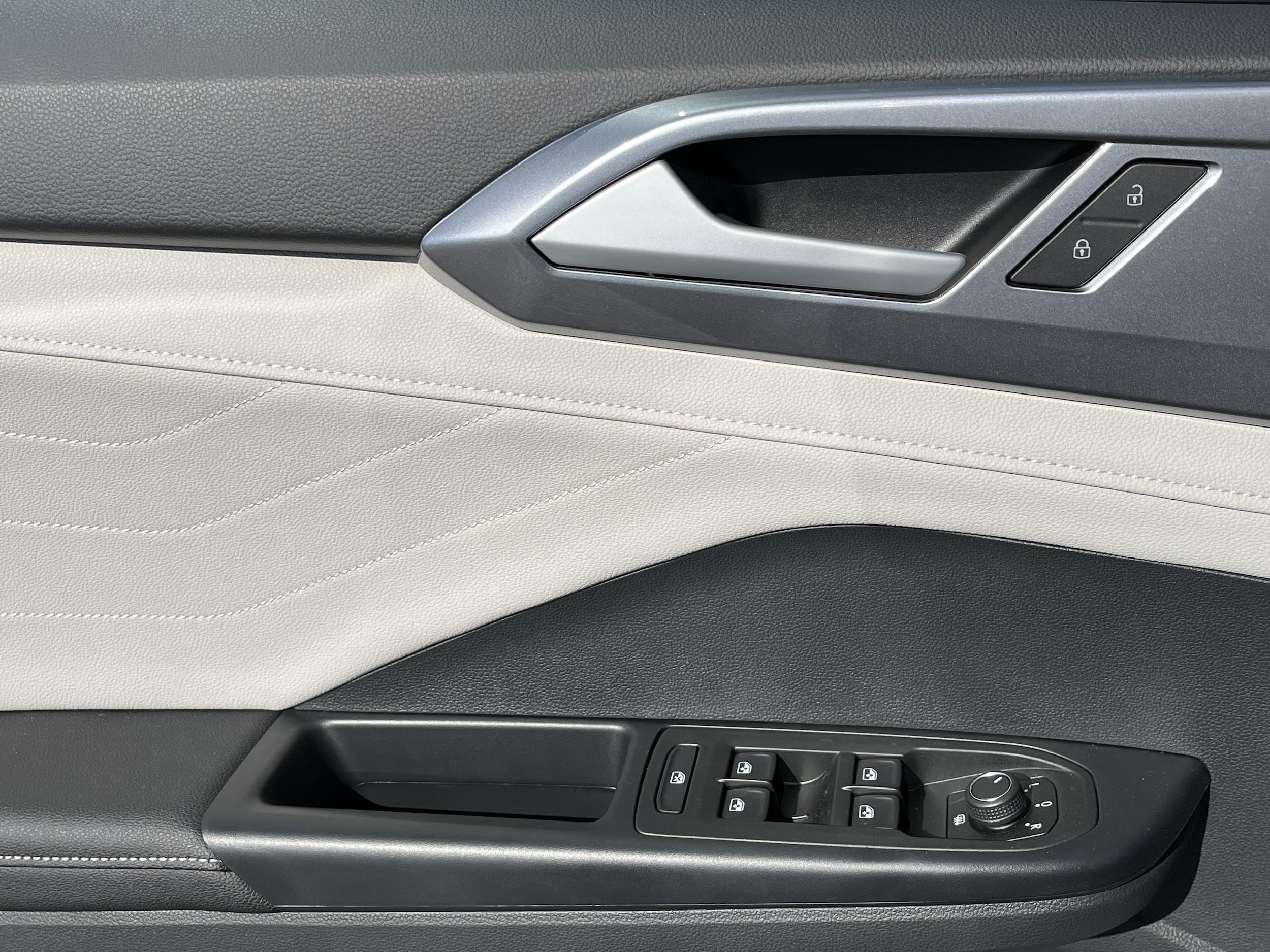 2026 Volkswagen Taos SEL - Photo 21