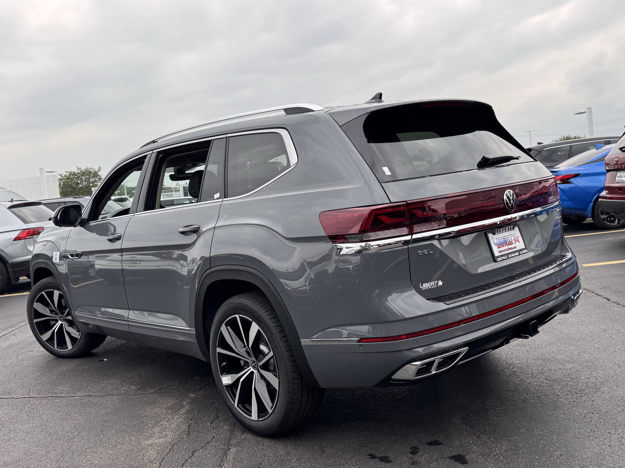 2026 Volkswagen Atlas SEL Premium R-Line - Photo 30