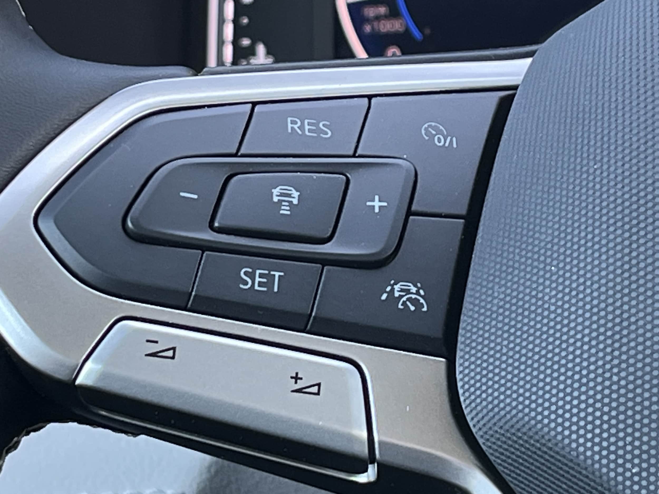 2026 Volkswagen Taos SEL - Photo 8