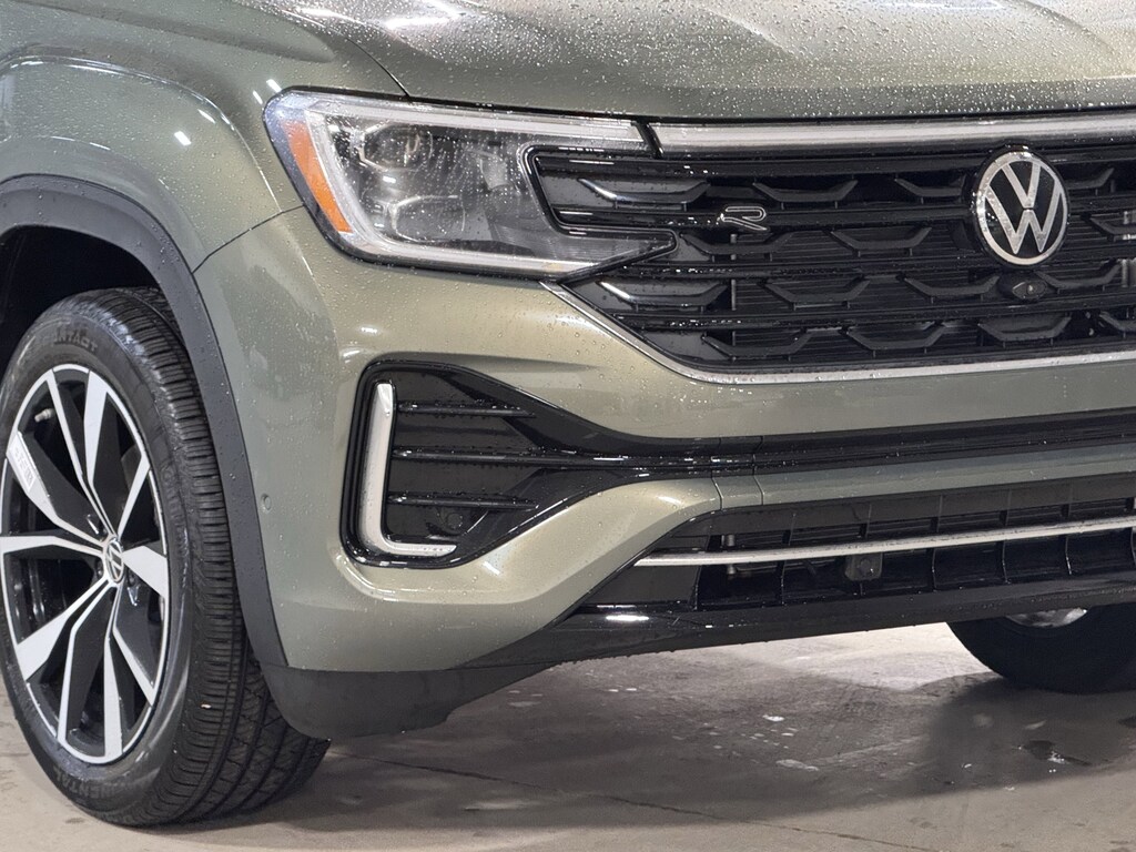 New 2026 Volkswagen Atlas 2.0T SEL Premium R-Line SUV