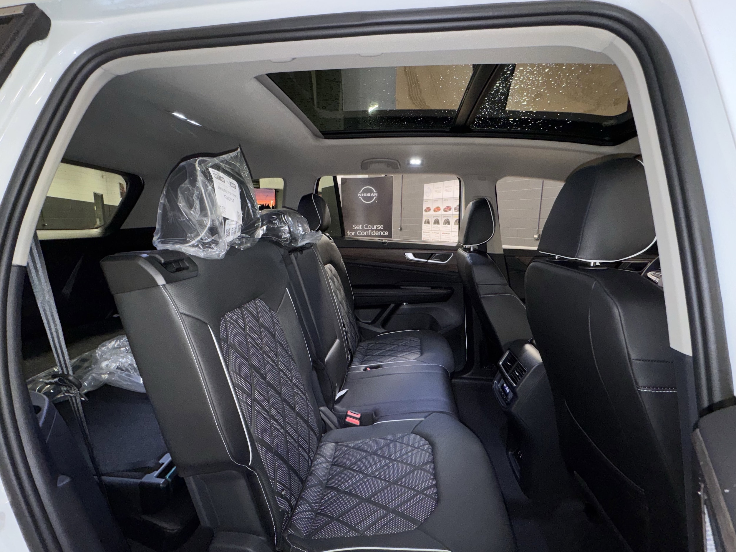 2026 Volkswagen Atlas SEL Premium R-Line - Photo 7