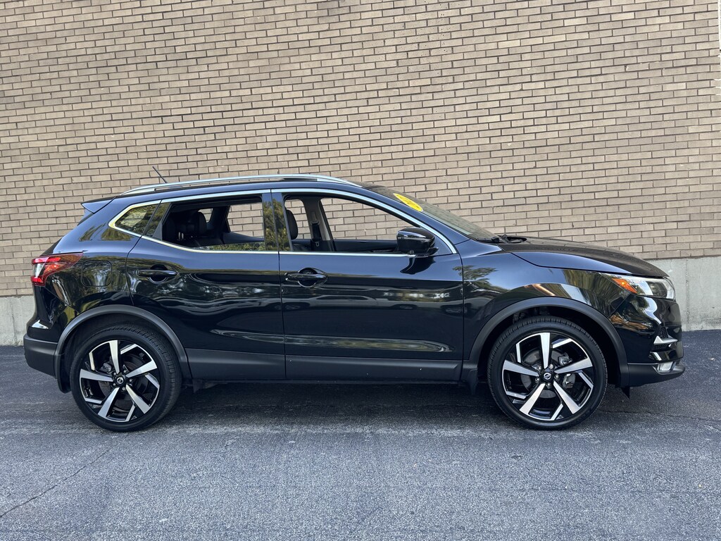 Used 2022 Nissan Rogue Sport SL SUV
