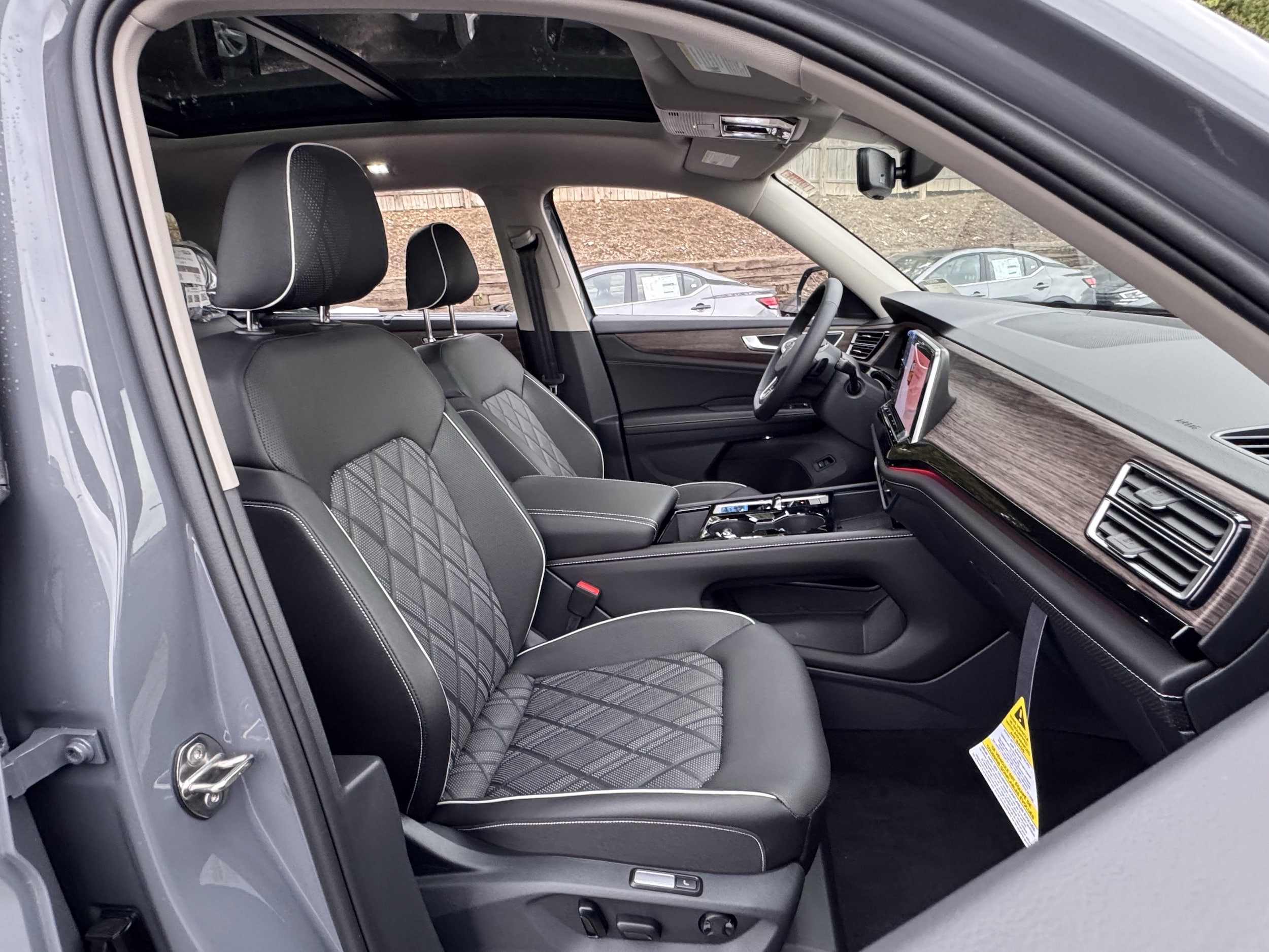 2026 Volkswagen Atlas SEL Premium R-Line - Photo 8