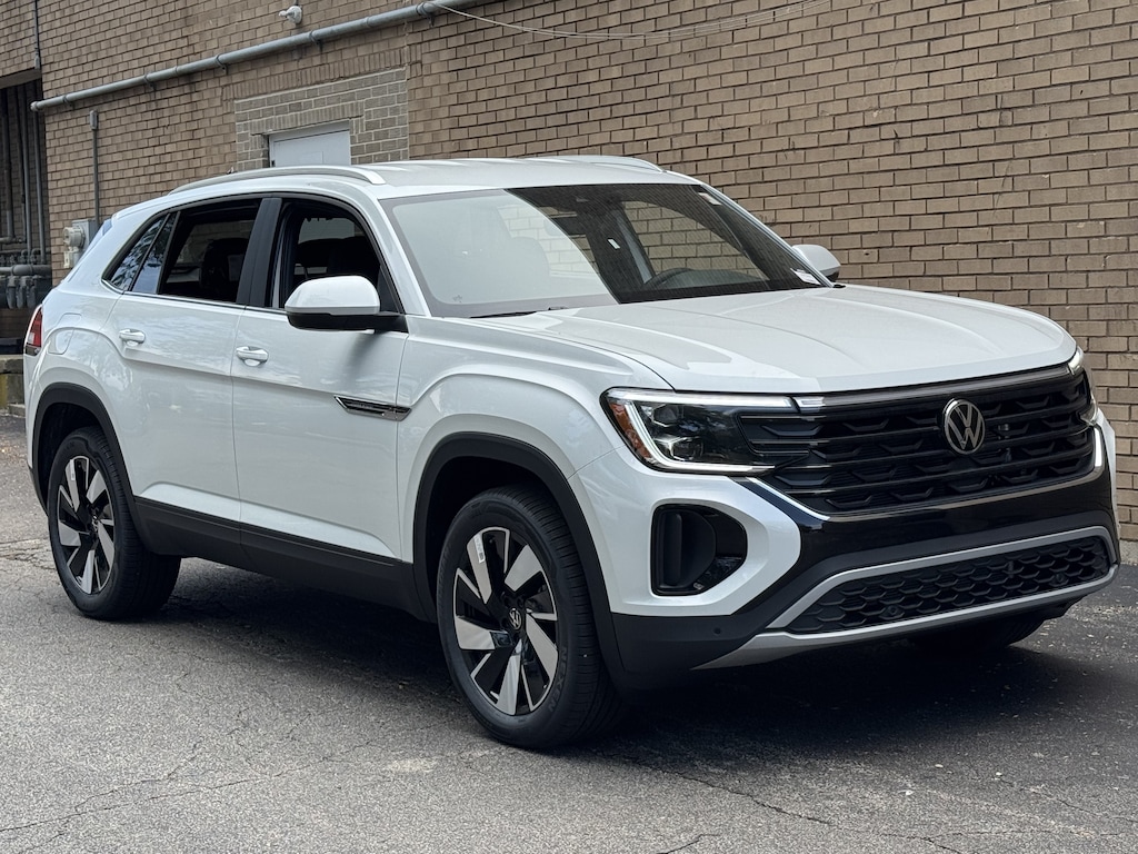 New 2026 Volkswagen Atlas Cross Sport SE w/Technology SUV