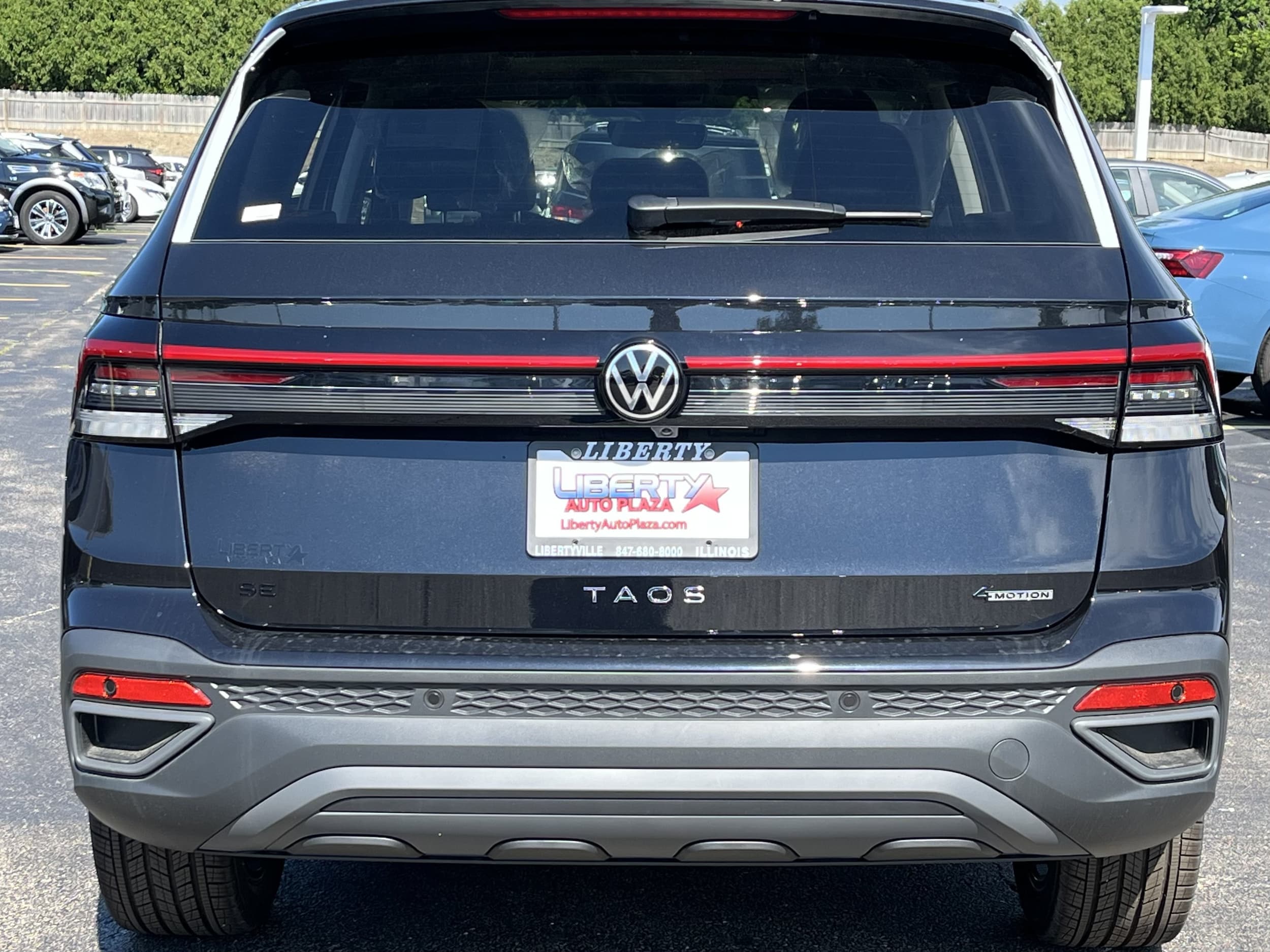 2026 Volkswagen Taos SE Black - Photo 8