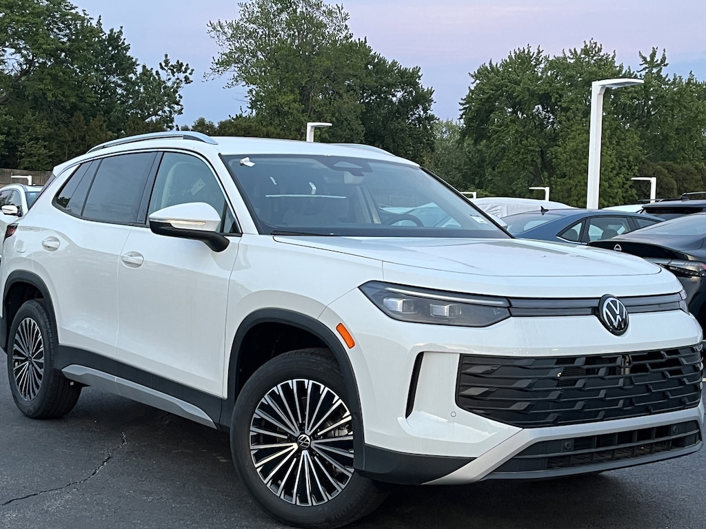 New 2026 Volkswagen Tiguan 2.0T S SUV