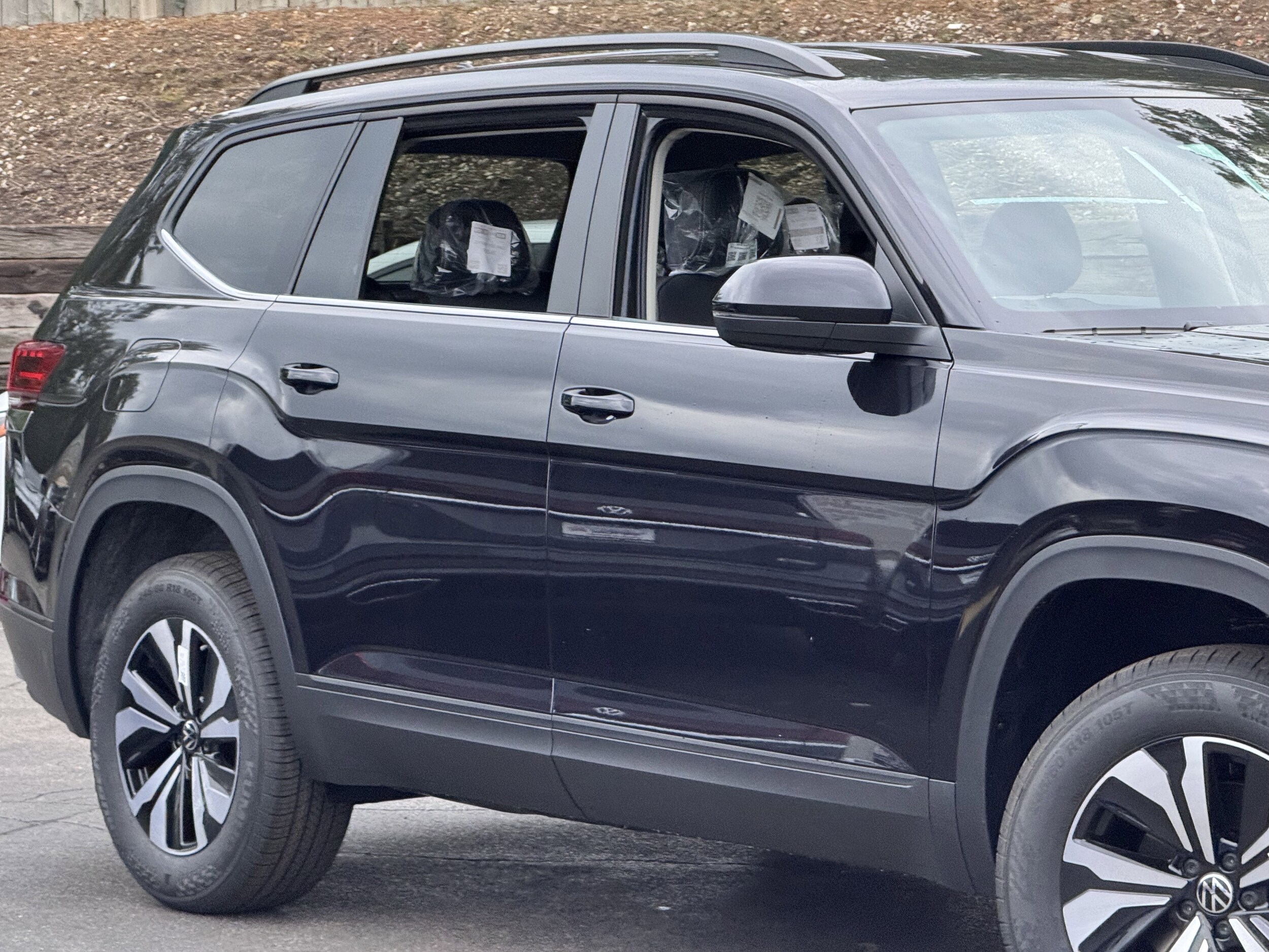 2026 Volkswagen Atlas SE Technology photo 4