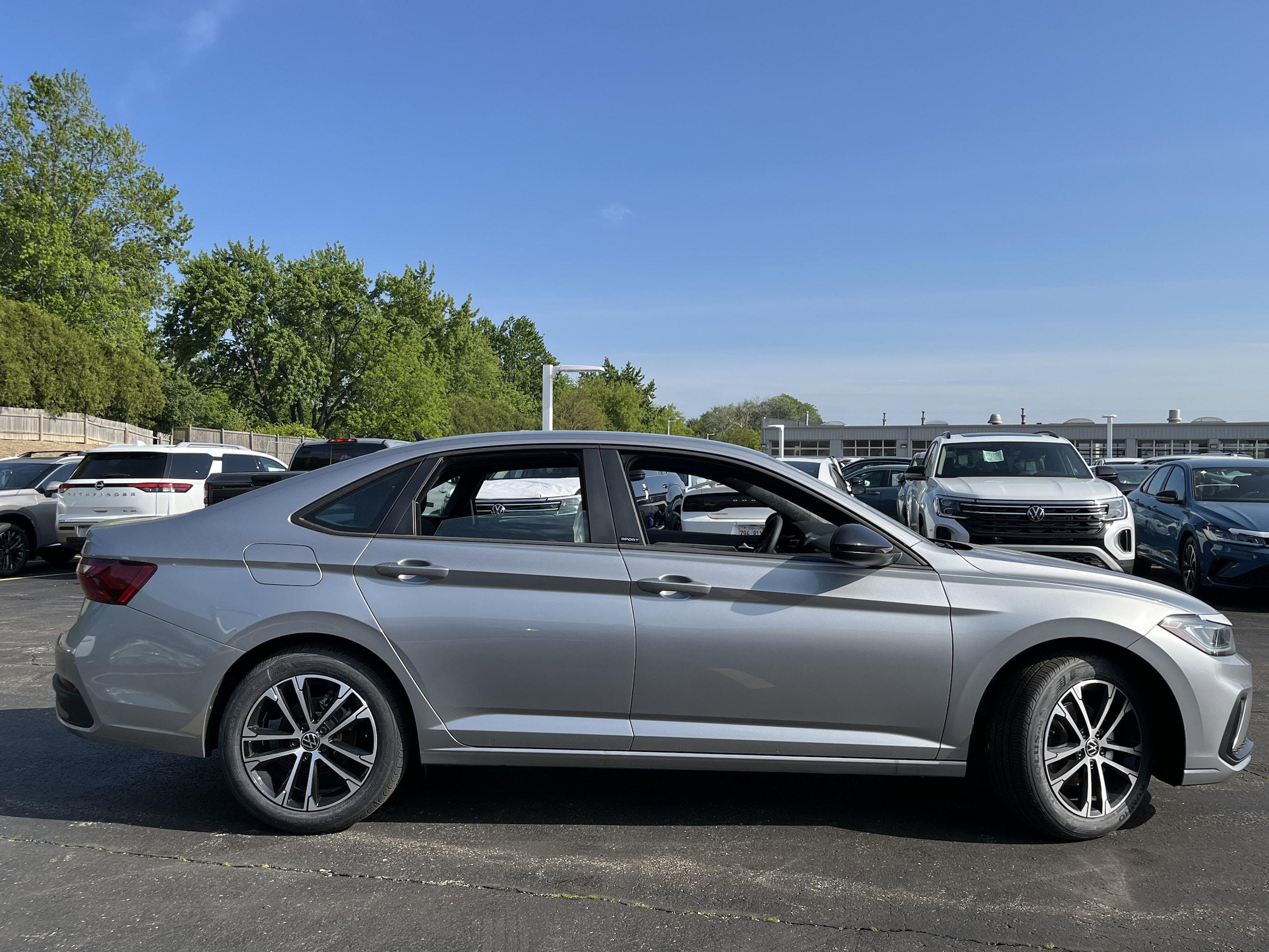 2026 Volkswagen Jetta Sport - Photo 12