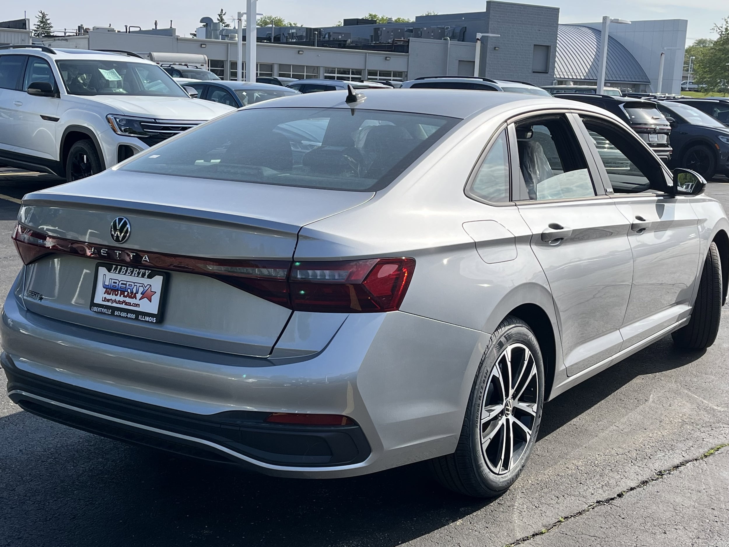 2026 Volkswagen Jetta Sport - Photo 13