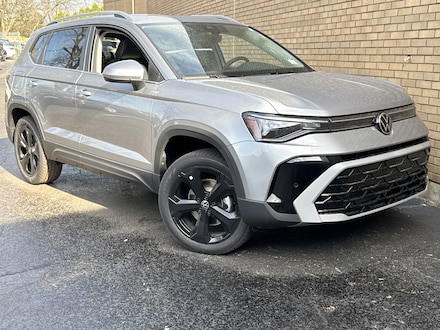 2025 Volkswagen Taos 1.5T SEL SUV