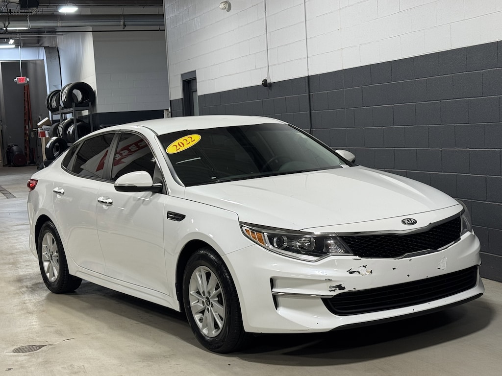 Used 2017 Kia Optima LX Sedan